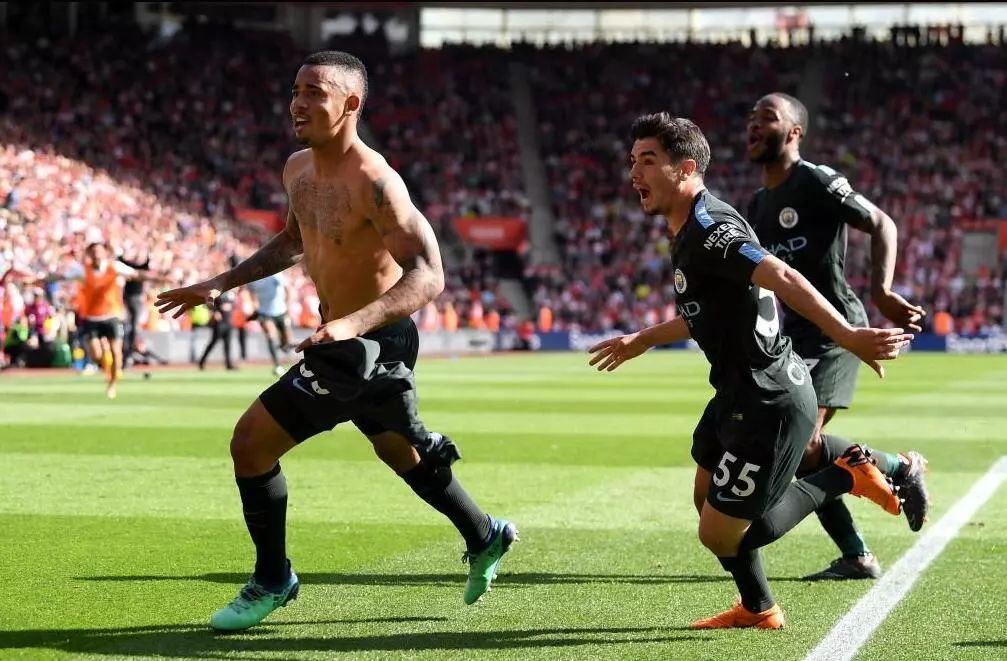  那不勒斯逆转米兰，终结对手不败金身  